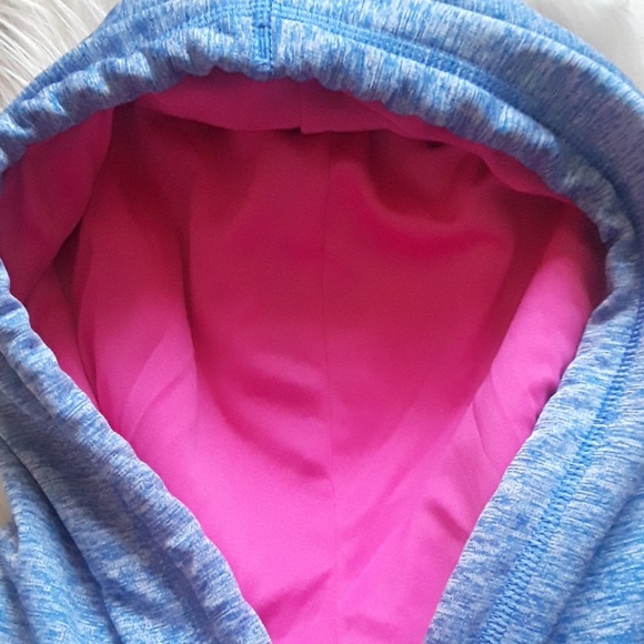 Under Armour Hoodie (women's) - Picture 3 of 8